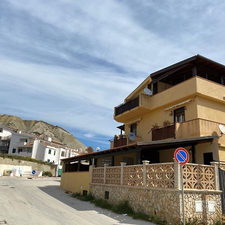 Апартаменты Casa Scala Dei Turchi Реальмонте Экстерьер фото