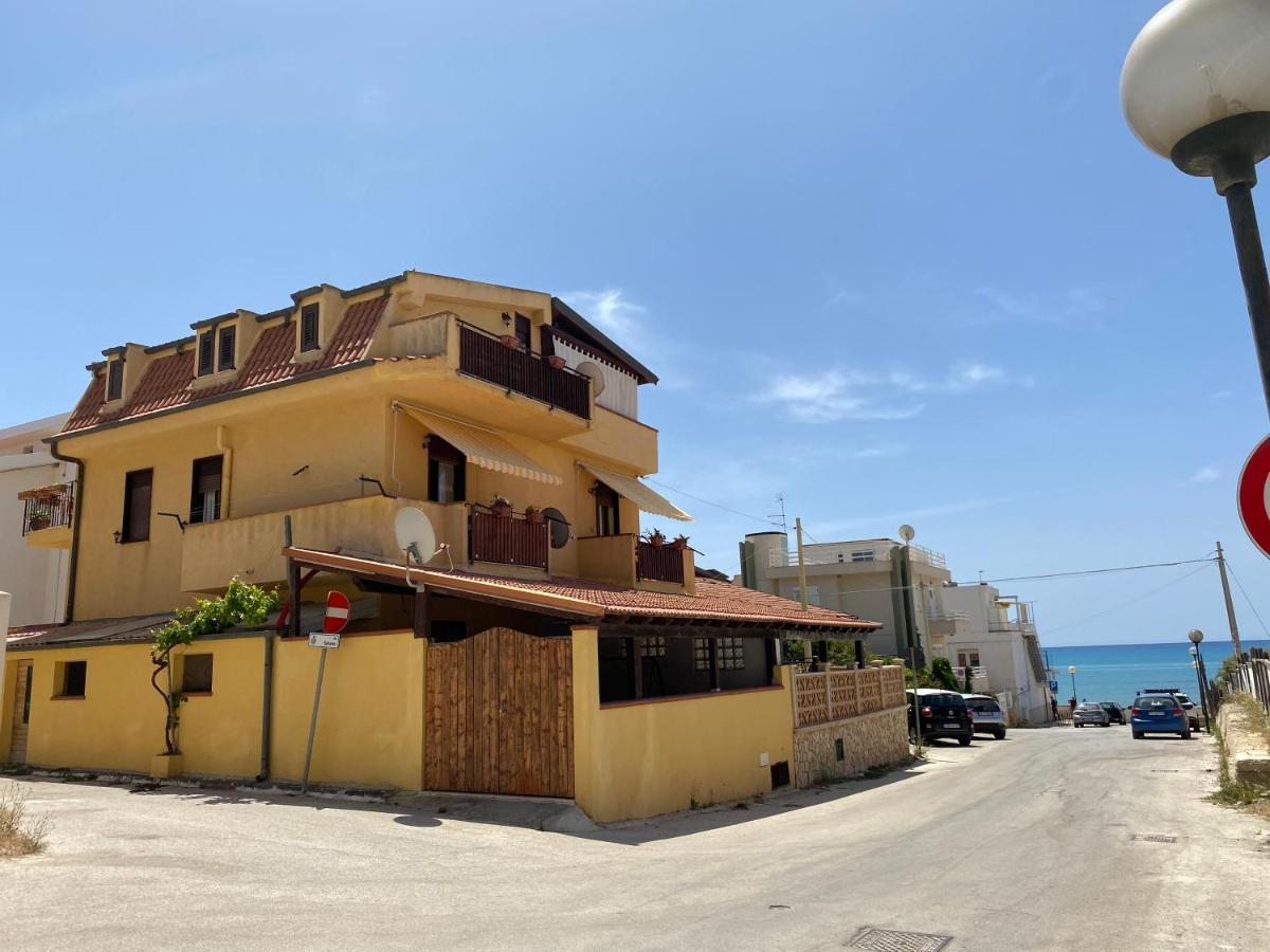 Апартаменты Casa Scala Dei Turchi Реальмонте Экстерьер фото