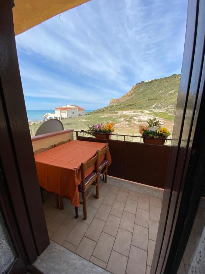Апартаменты Casa Scala Dei Turchi Реальмонте Экстерьер фото