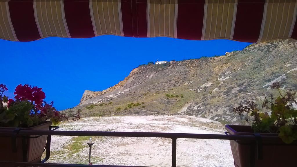 Апартаменты Casa Scala Dei Turchi Реальмонте Экстерьер фото